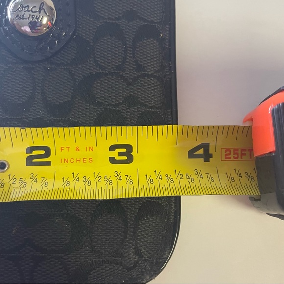 Coach Pouch * - Picture 4 of 5